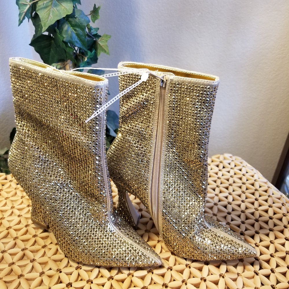 ENCHANTING BOOTS - Picture 5 of 13